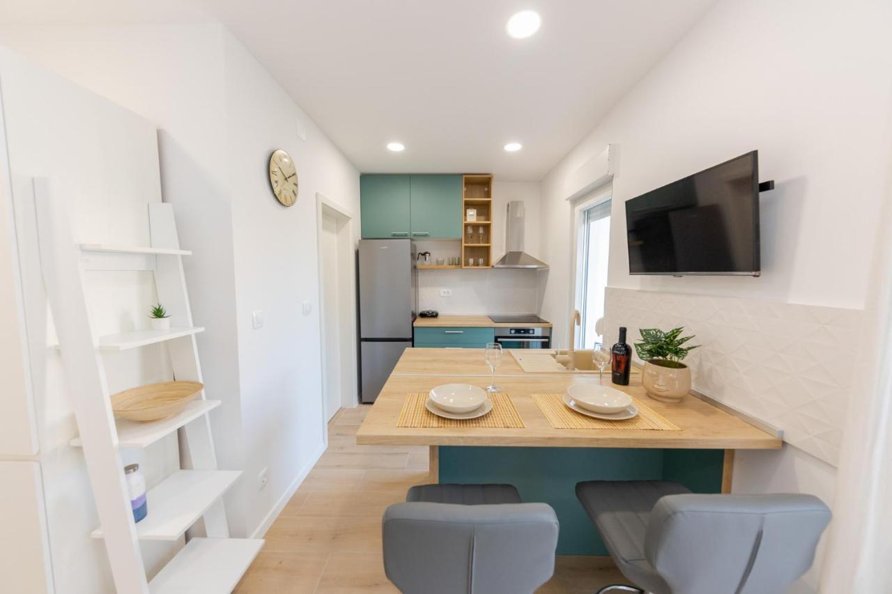 Studio Apt Breeze Split Exterior photo