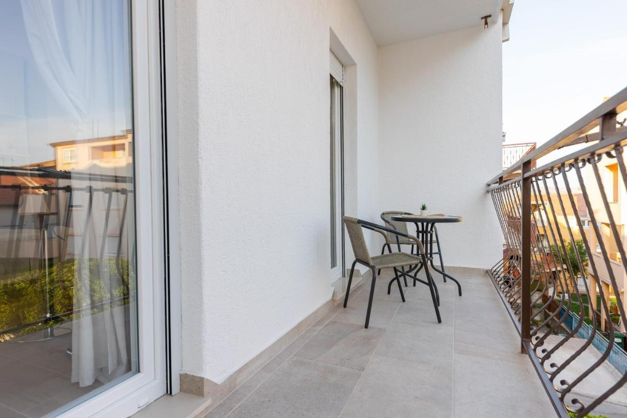 Studio Apt Breeze Split Exterior photo